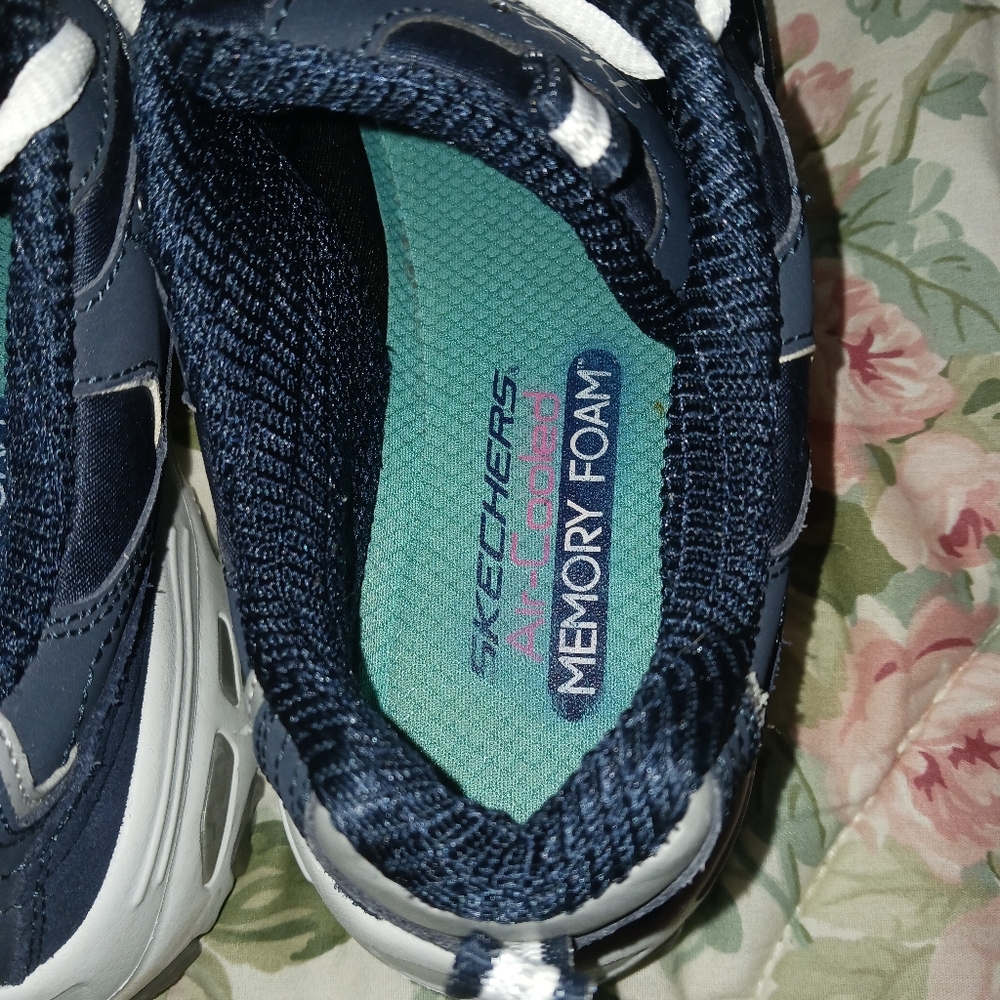 Skechers D'Lites Women's Navy/White "Me Time" Lace-Up Sneakers size 8 - Picture 4 of 4